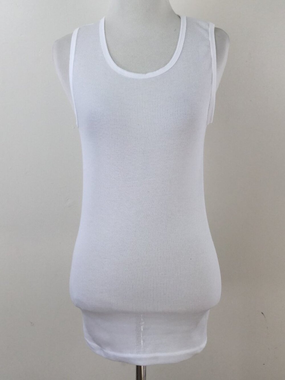 B.U.M. Equipment White Ribbed Tank Top m